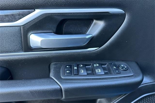 2022 RAM 1500 Big Horn 4x4 Crew Cab 5'7" Box