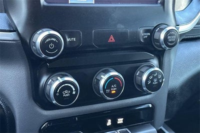 2022 RAM 1500 Big Horn 4x4 Crew Cab 5'7" Box