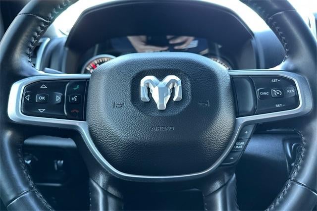 2022 RAM 1500 Big Horn 4x4 Crew Cab 5'7" Box