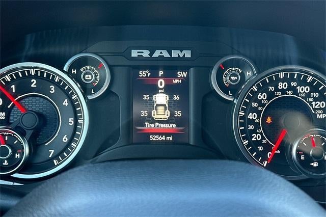 2022 RAM 1500 Big Horn 4x4 Crew Cab 5'7" Box