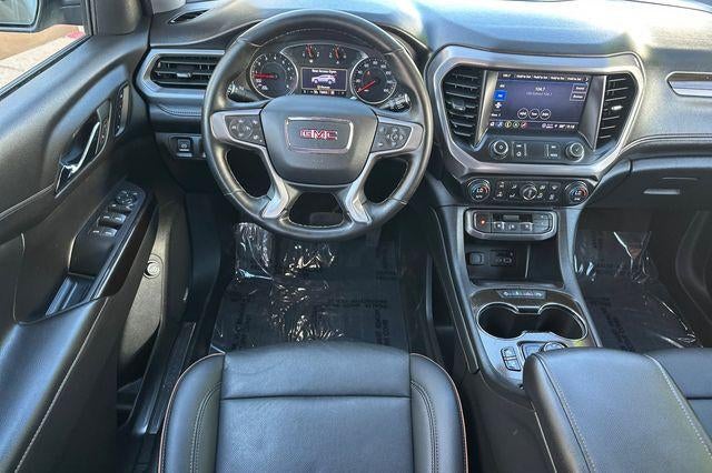 2023 GMC Acadia AWD AT4