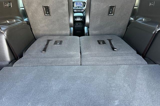 2023 GMC Acadia AWD AT4