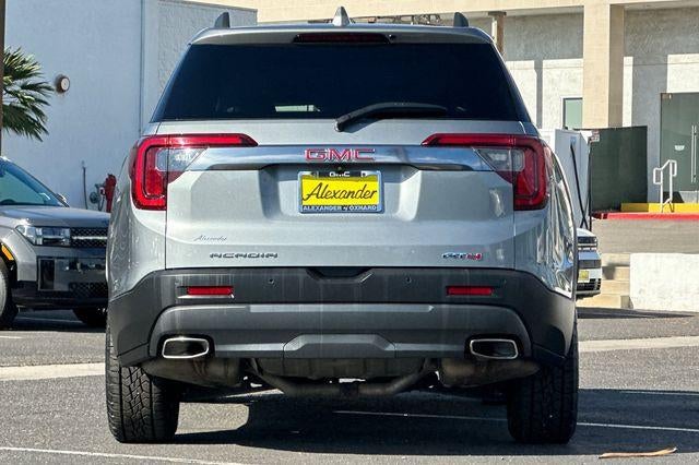 2023 GMC Acadia AWD AT4
