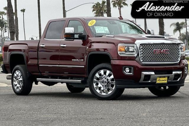 2017 GMC Sierra 4WD Crew Cab Standard Box Denali's photo