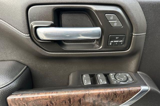 2023 GMC Sierra 3500HD Crew Cab Long Box 4-Wheel Drive Denali