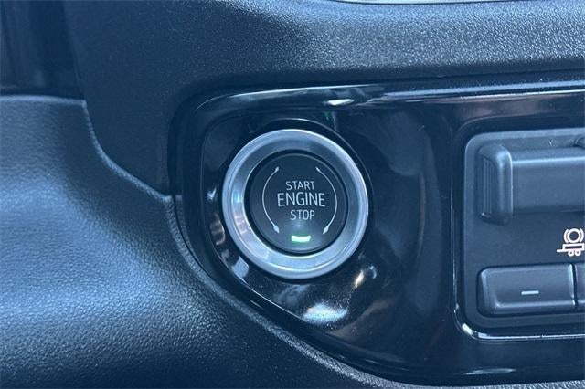 2026 GMC Sierra 1500 Crew Cab Short Box 4-Wheel Drive Elevation 3SB