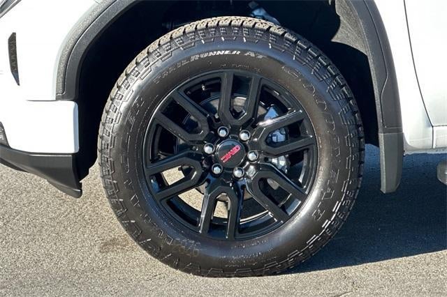 2026 GMC Sierra 1500 Crew Cab Short Box 4-Wheel Drive Elevation 3SB