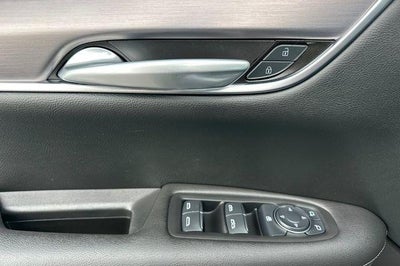 2025 Cadillac XT5 FWD 4dr Luxury