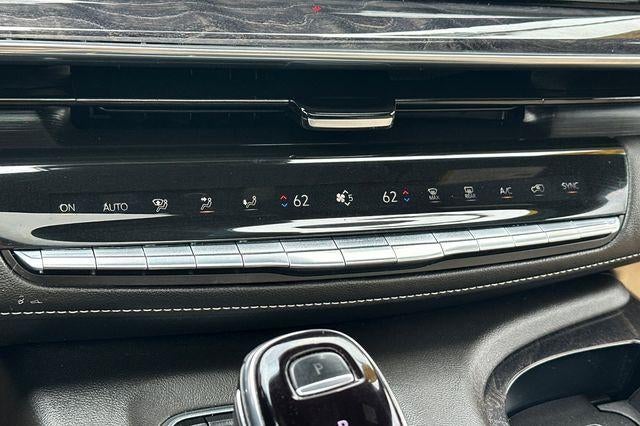 2022 Cadillac Escalade ESV 4WD Premium Luxury