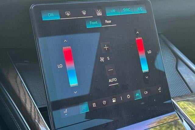 2025 Cadillac Escalade ESV 4WD Premium Luxury Platinum