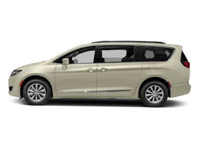 2017 Chrysler Pacifica Limited FWD