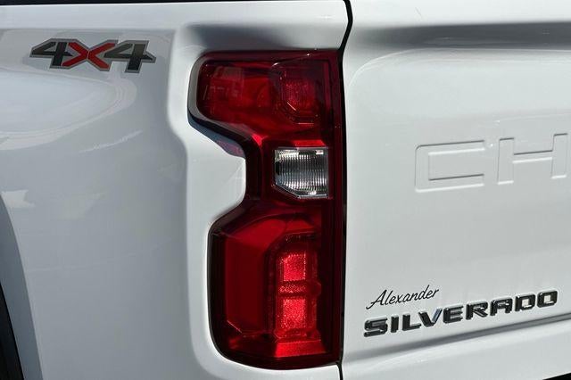2024 Chevrolet Silverado 2500 HD Crew Cab Standard Box 4-Wheel Drive LTZ