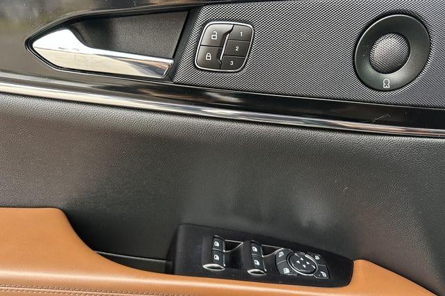 2023 Lincoln Nautilus Reserve FWD