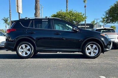 2014 Toyota RAV4 AWD 4dr XLE (Natl)