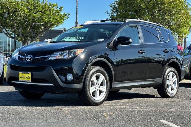 2014 Toyota RAV4 AWD 4dr XLE (Natl)