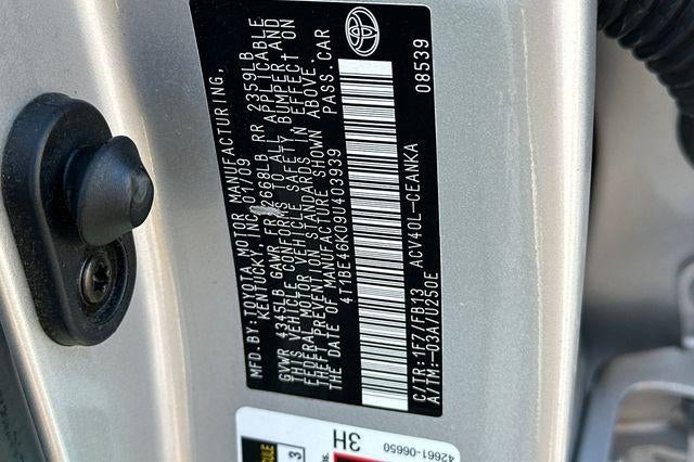 2009 Toyota Camry 4dr Sdn I4 Man SE (Natl)