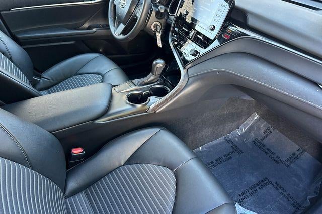 2024 Toyota Camry SE Auto (SE)