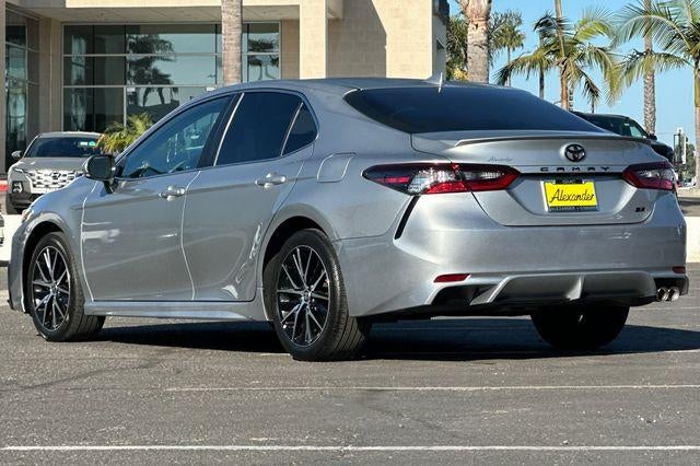 2024 Toyota Camry SE Auto (SE)