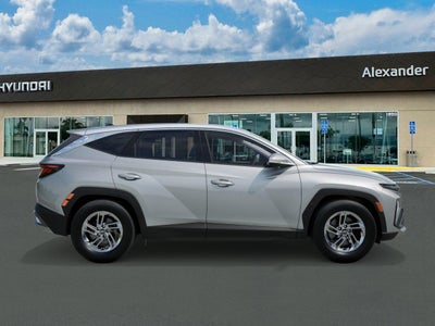 2026 Hyundai TUCSON SE FWD