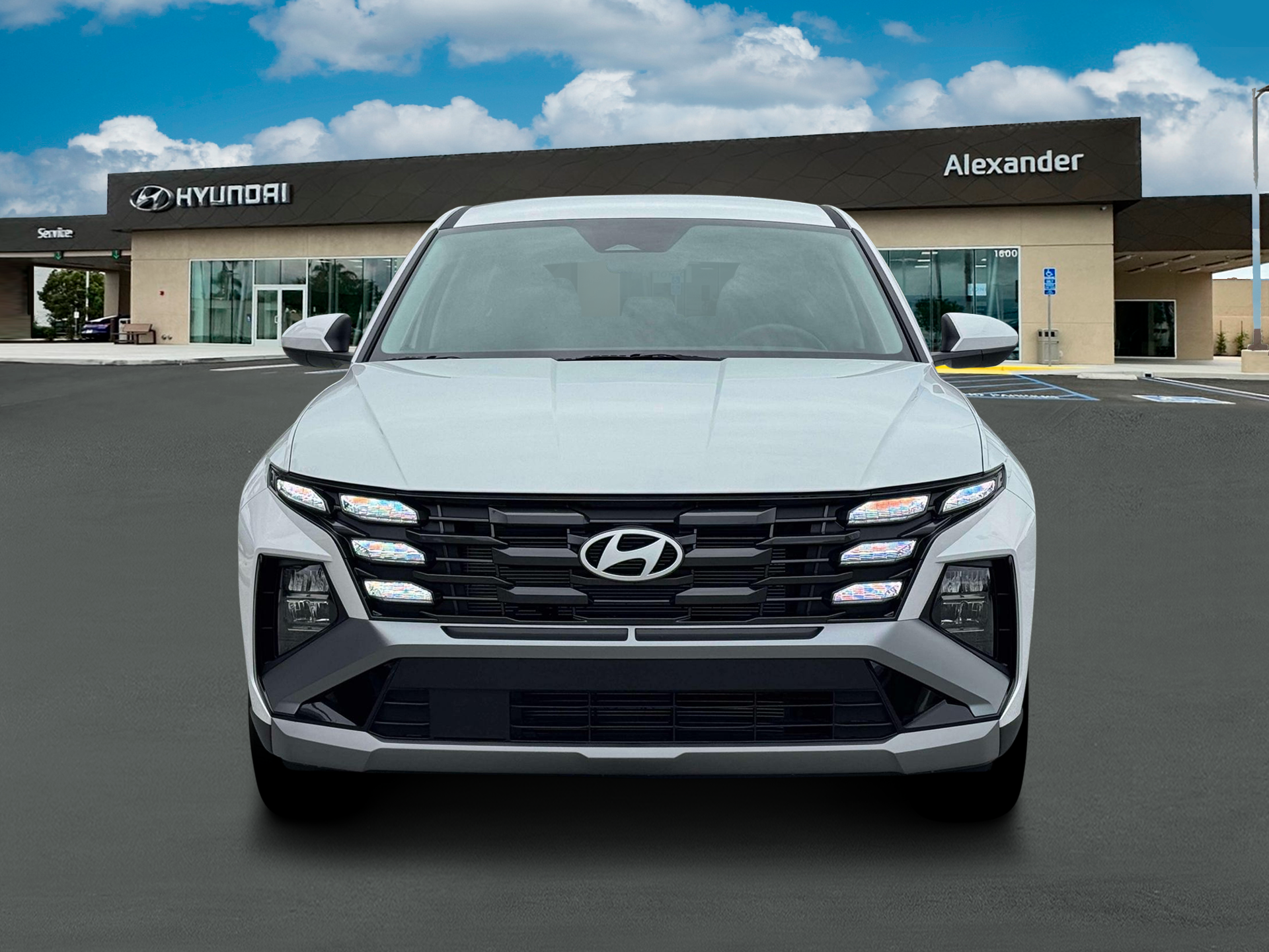 2026 Hyundai TUCSON SE FWD