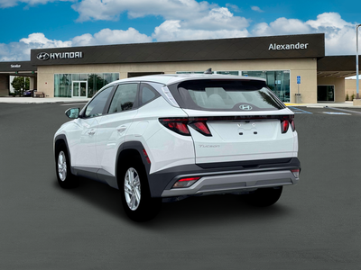 2026 Hyundai TUCSON SE FWD