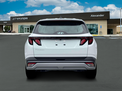 2026 Hyundai TUCSON SE FWD