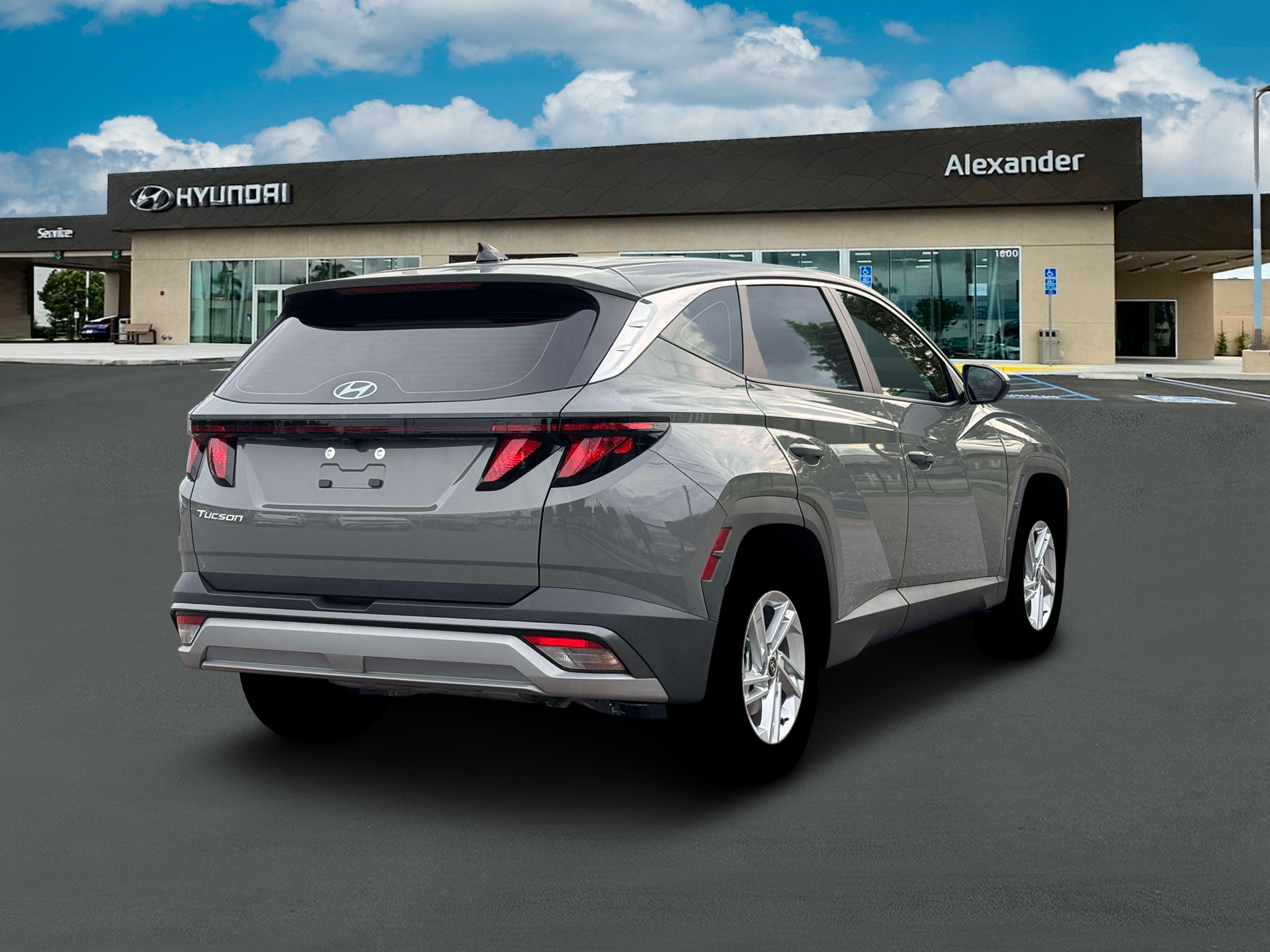 2026 Hyundai TUCSON SE FWD