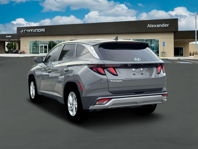 2026 Hyundai TUCSON SE FWD