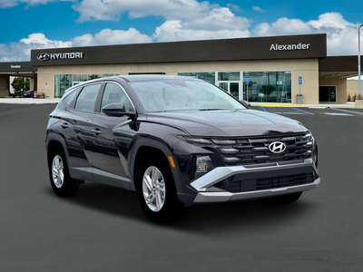 2026 Hyundai TUCSON SE FWD