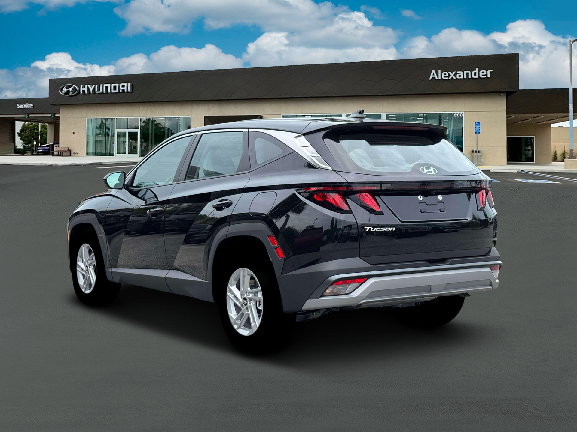 2026 Hyundai TUCSON SE FWD