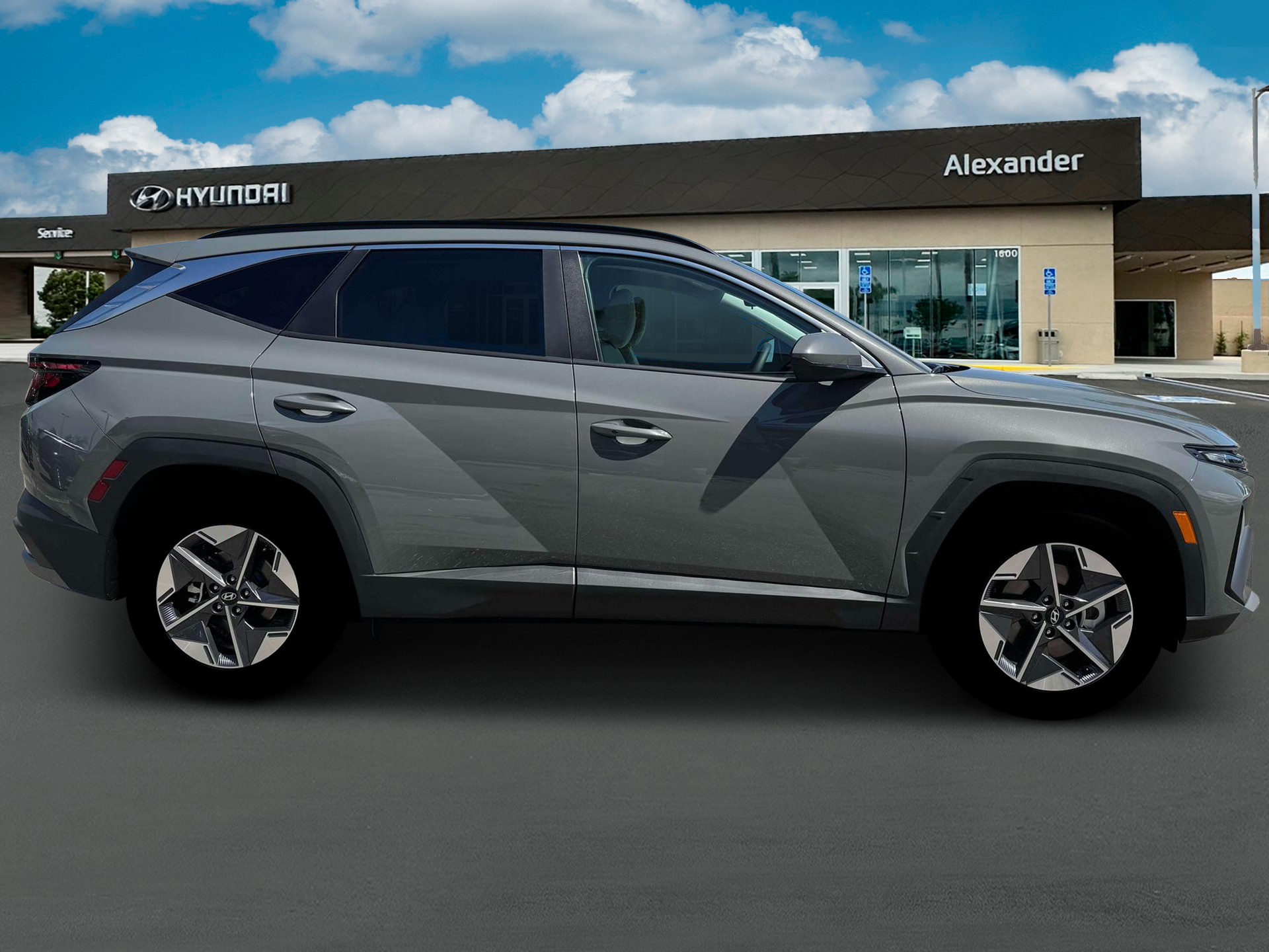 2026 Hyundai TUCSON SEL FWD