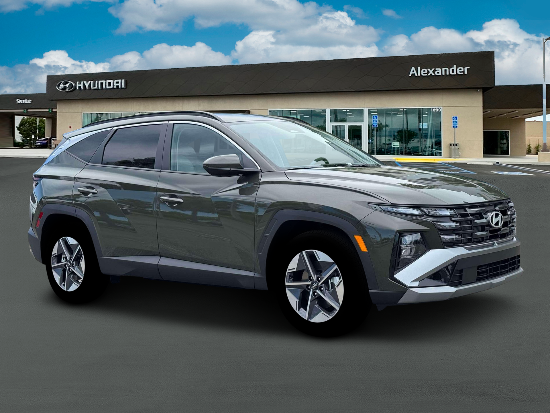 2026 Hyundai TUCSON SEL FWD