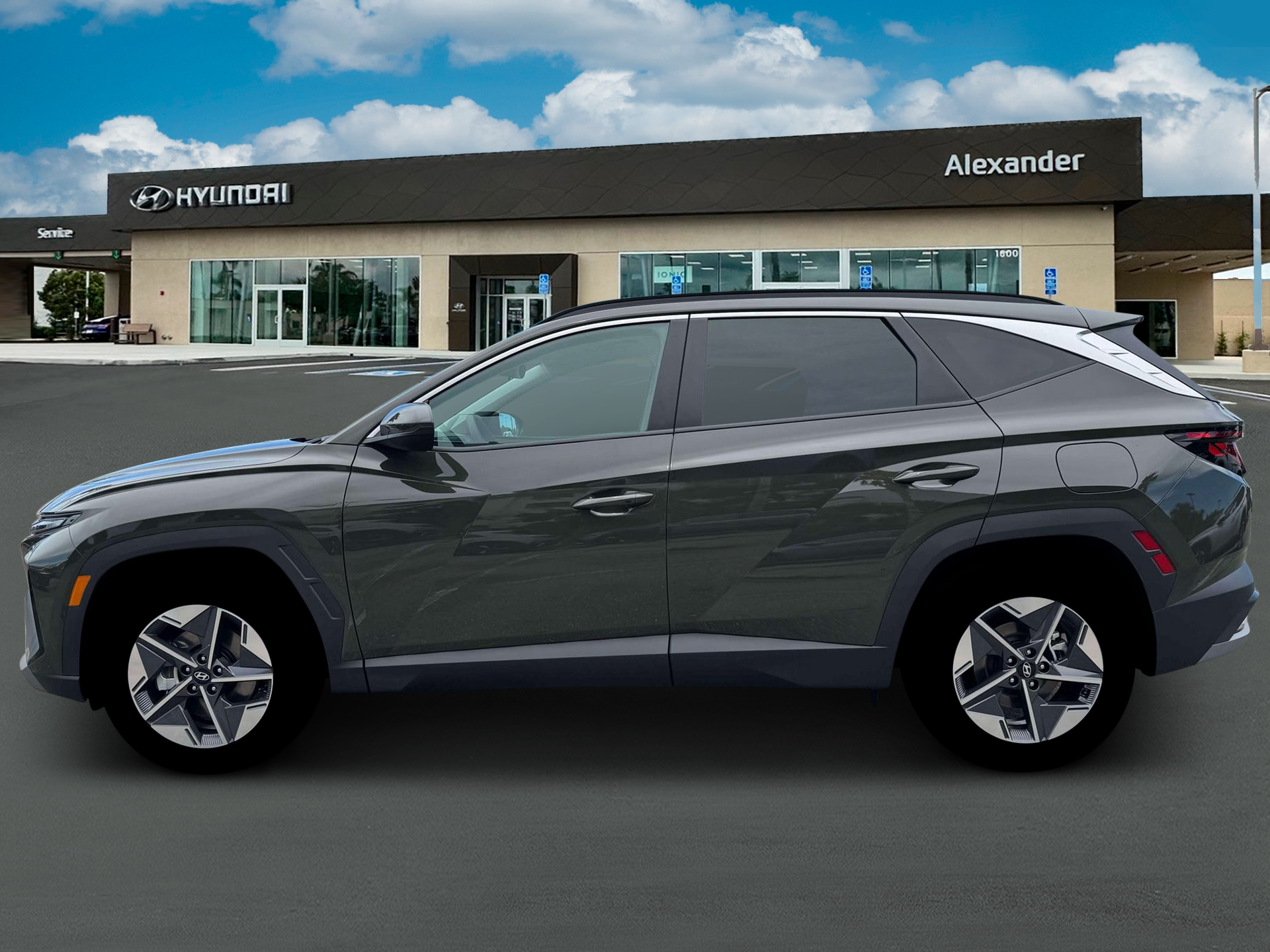 2026 Hyundai TUCSON SEL FWD