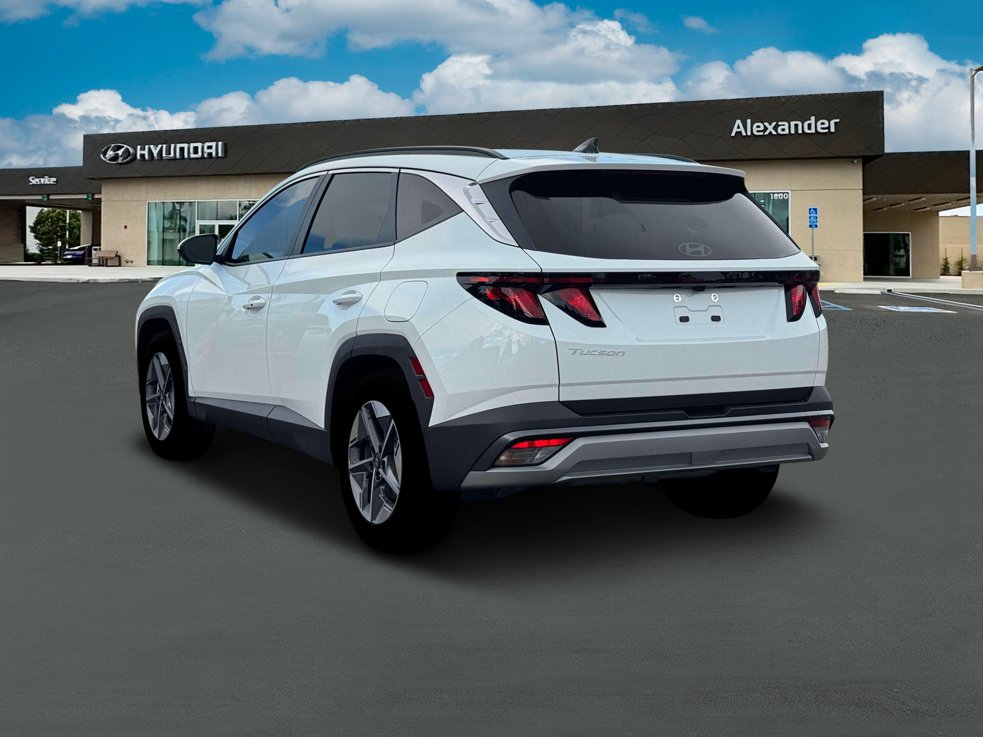 2026 Hyundai TUCSON SEL FWD