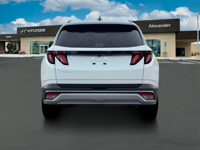 2026 Hyundai TUCSON SEL FWD