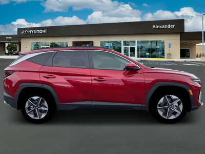 2026 Hyundai TUCSON SEL FWD