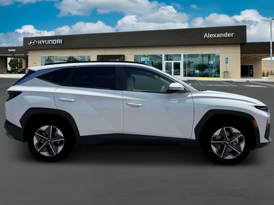 2026 Hyundai TUCSON SEL Premium FWD