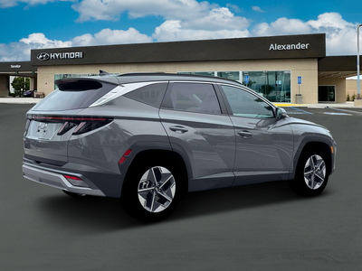 2026 Hyundai TUCSON SEL Premium FWD