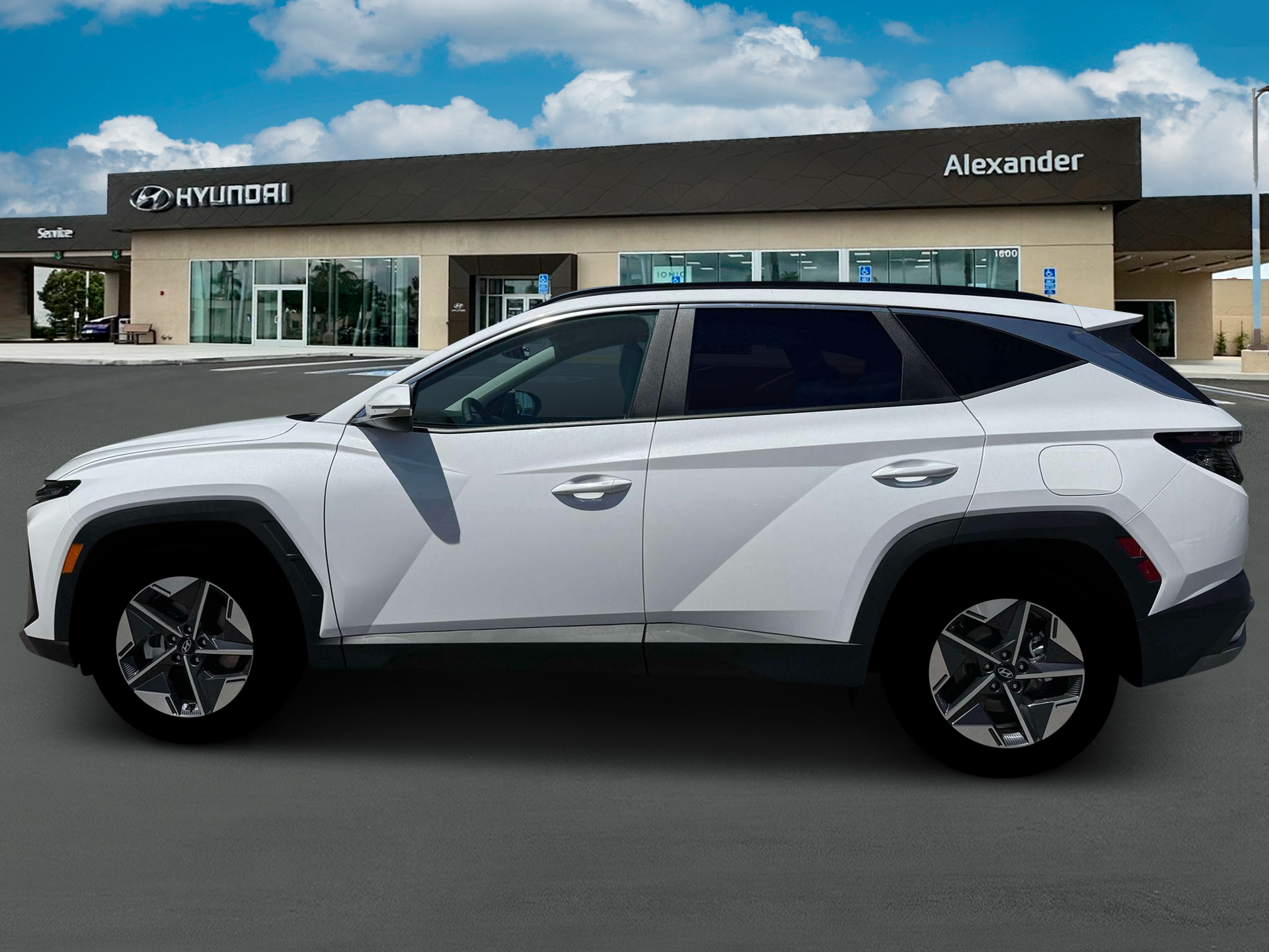 2026 Hyundai TUCSON SEL Premium FWD