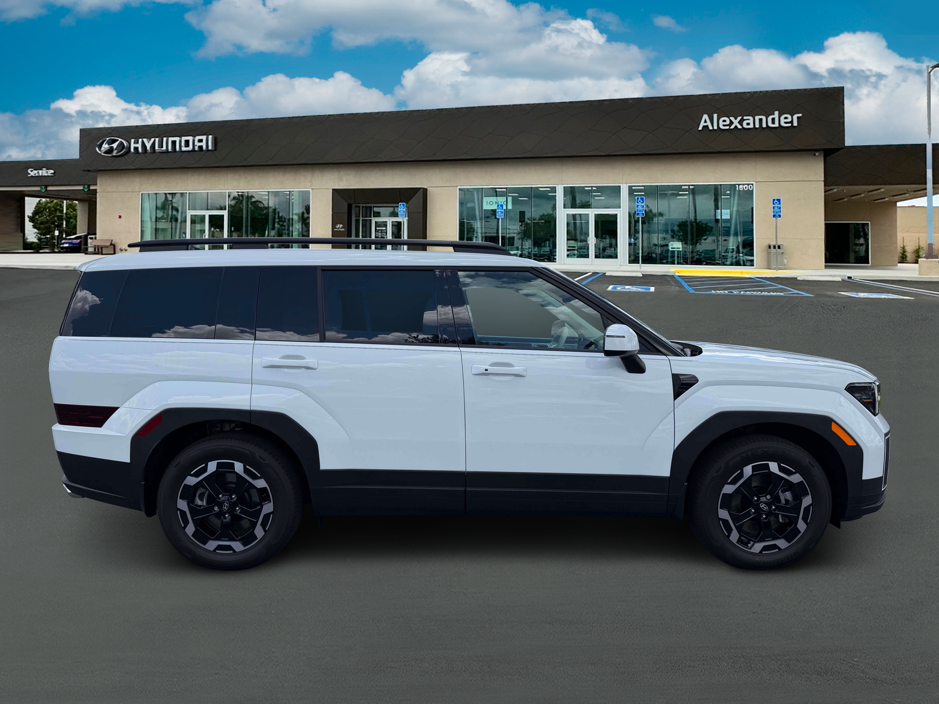2027 Hyundai SANTA FE SEL FWD