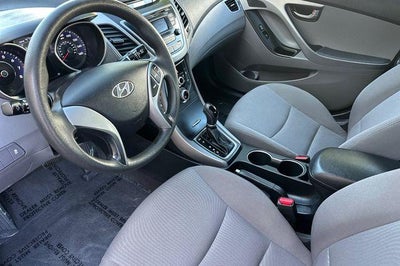 2015 Hyundai ELANTRA 4Dr Sdn Auto SE