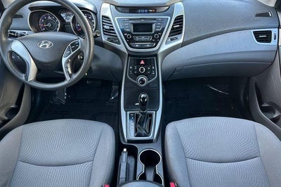 2015 Hyundai ELANTRA 4Dr Sdn Auto SE