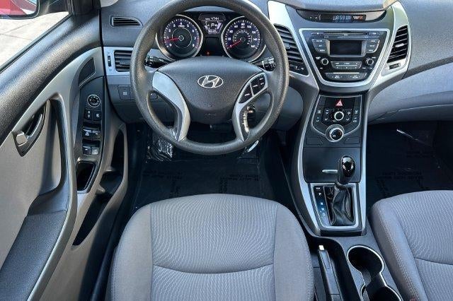 2015 Hyundai ELANTRA 4Dr Sdn Auto SE