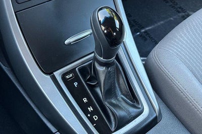 2015 Hyundai ELANTRA 4Dr Sdn Auto SE