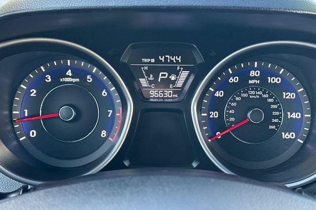 2015 Hyundai ELANTRA 4Dr Sdn Auto SE