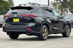 2023 Toyota Highlander Hybrid Bronze Edition AWD (Natl)