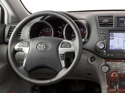 2013 Toyota Highlander FWD 4dr V6 Plus (Natl)