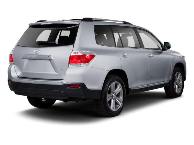 2013 Toyota Highlander FWD 4dr V6 Plus (Natl)