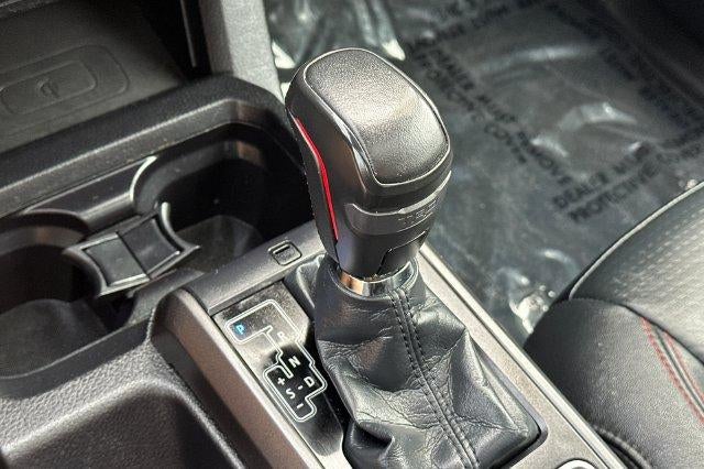 2021 Toyota Tacoma 4WD 4WD TRD Pro Double Cab 5' Bed V6 MT (Natl)