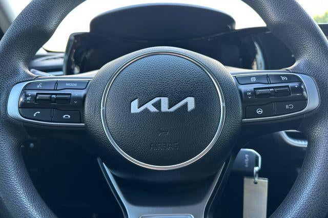 2022 Kia K5 LX Auto FWD